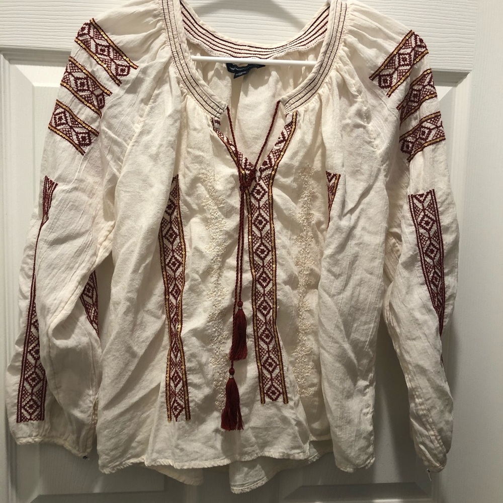 Whit and red American Eagle blouse